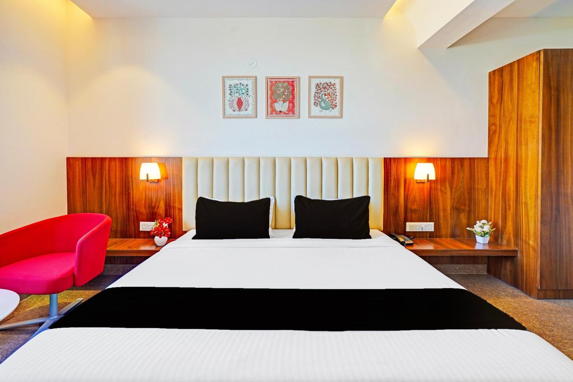 Super Townhouse Oak Electronic City Formerly Hotel Trubell Kammasandra Ngoại thất bức ảnh