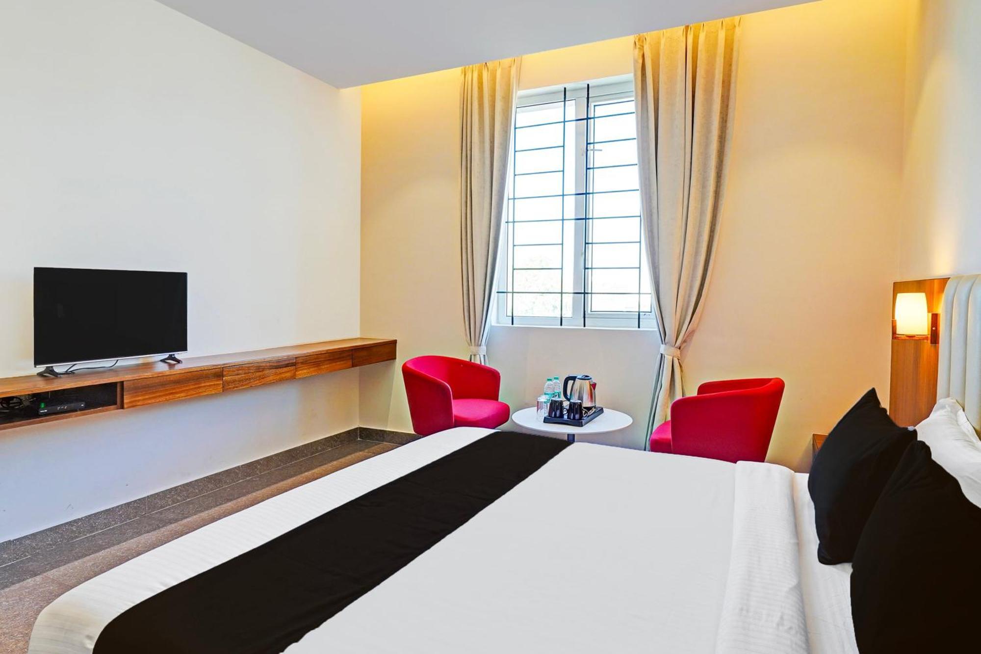 Super Townhouse Oak Electronic City Formerly Hotel Trubell Kammasandra Ngoại thất bức ảnh
