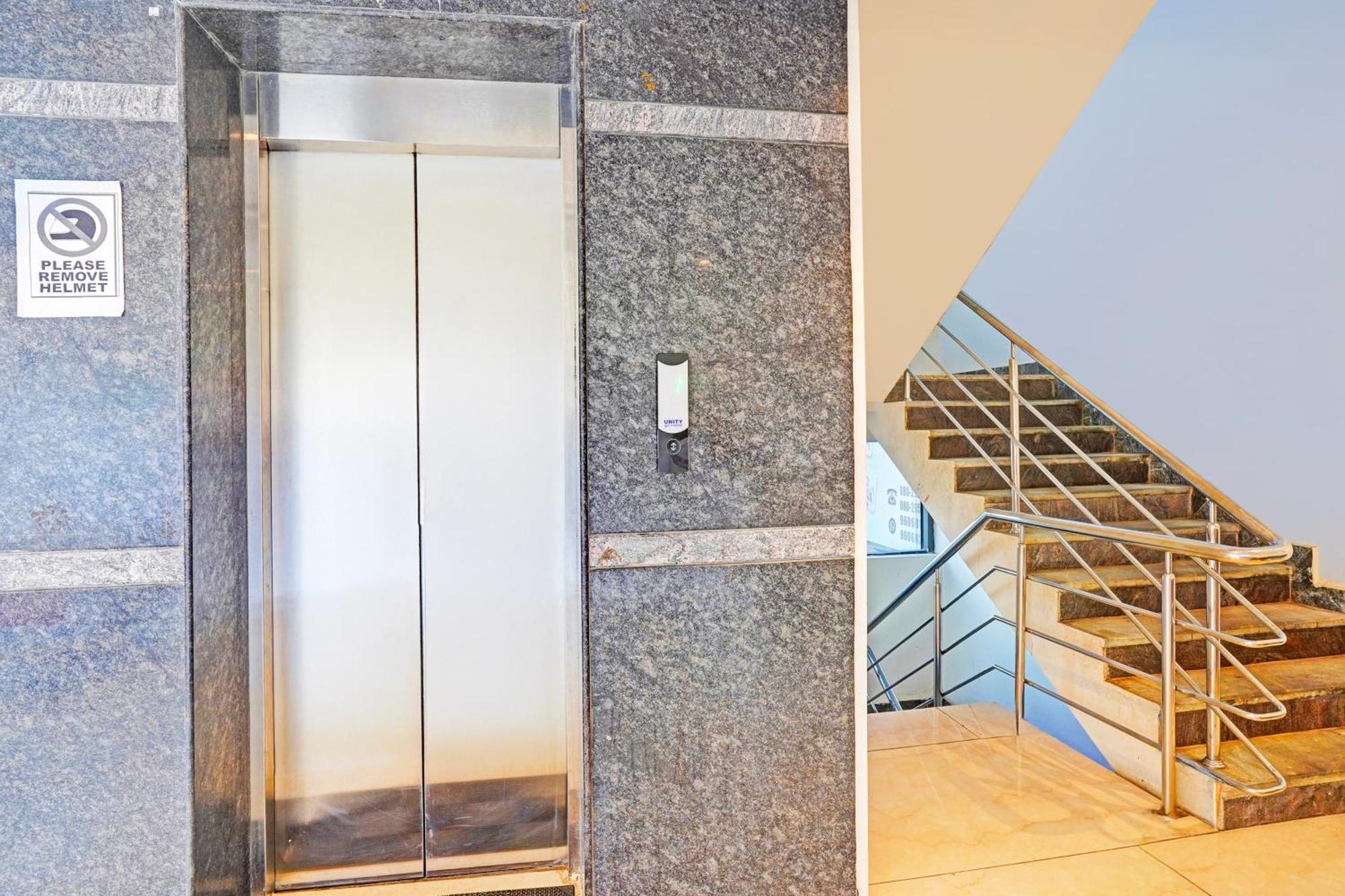 Super Townhouse Oak Electronic City Formerly Hotel Trubell Kammasandra Ngoại thất bức ảnh
