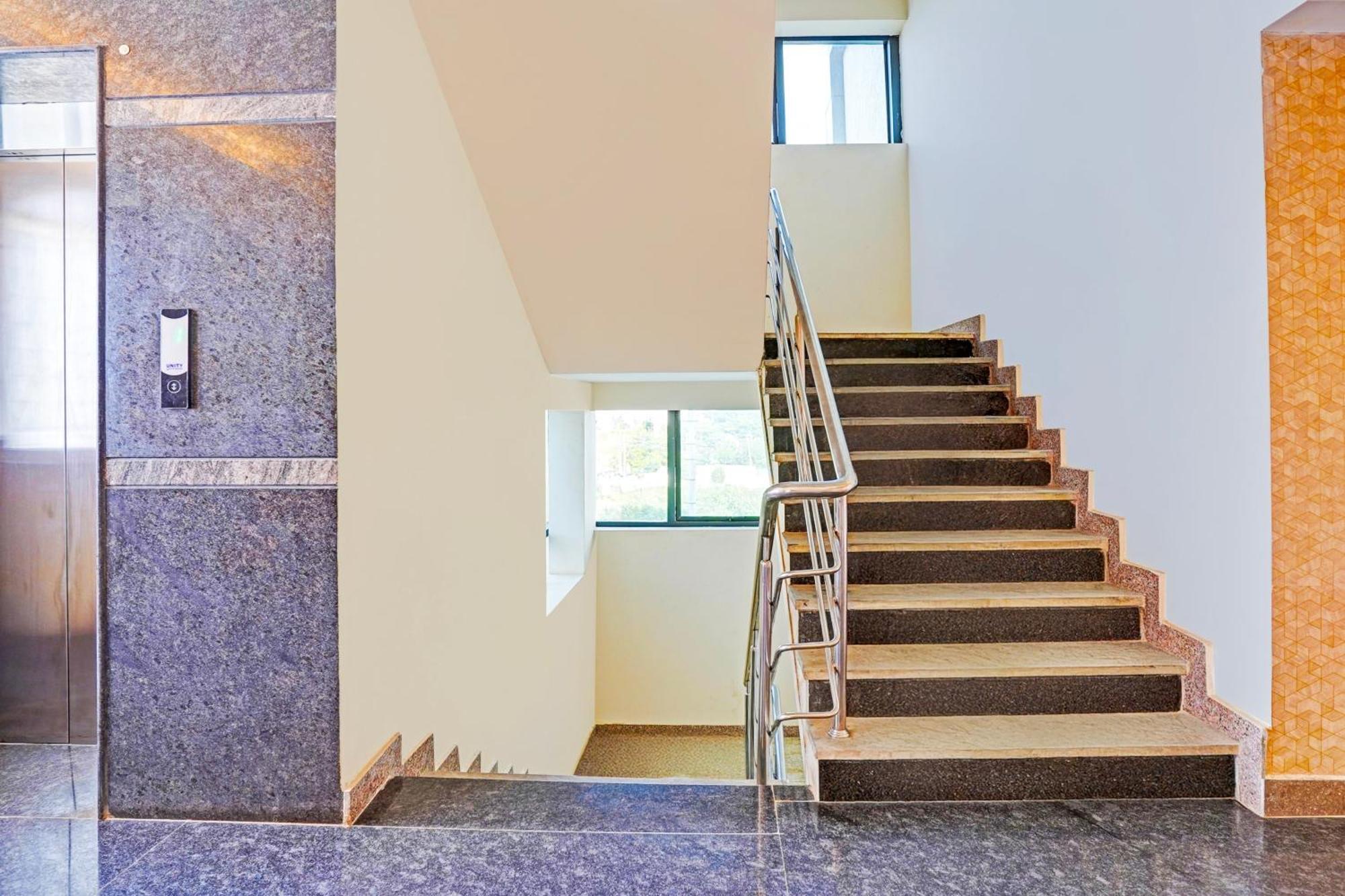 Super Townhouse Oak Electronic City Formerly Hotel Trubell Kammasandra Ngoại thất bức ảnh