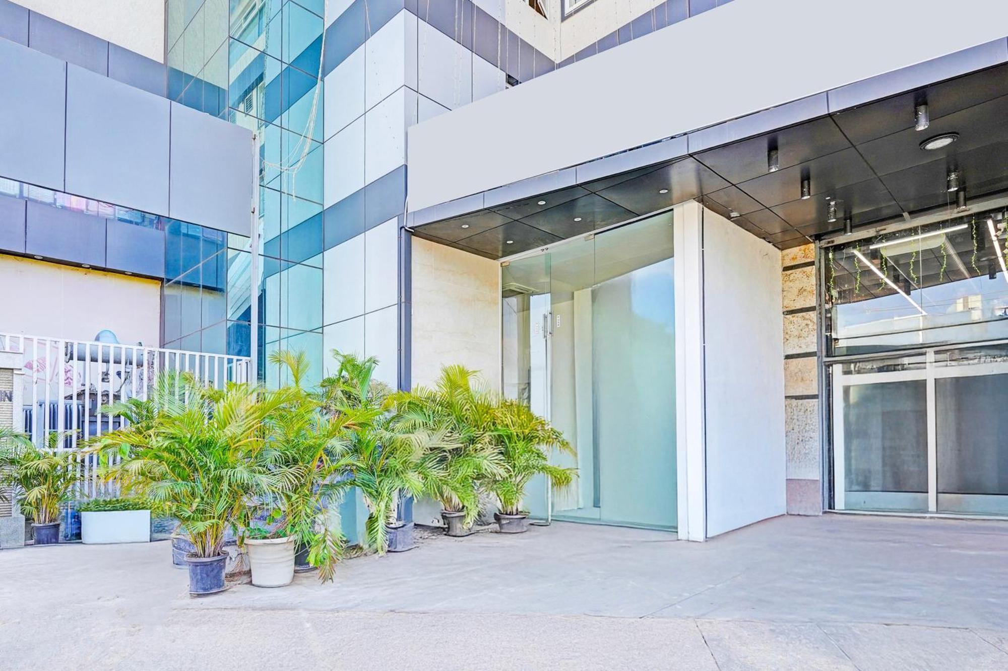 Super Townhouse Oak Electronic City Formerly Hotel Trubell Kammasandra Ngoại thất bức ảnh