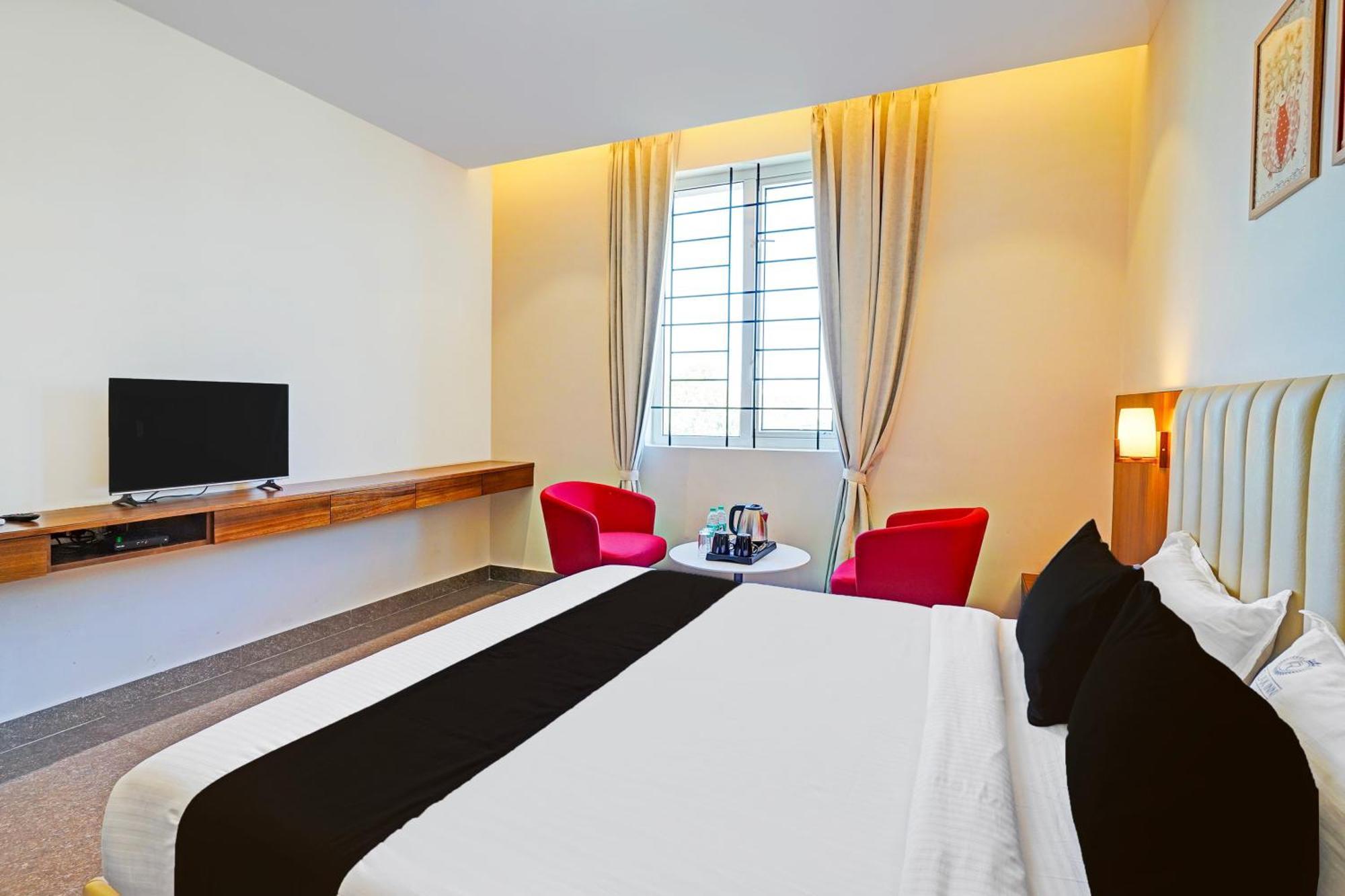 Super Townhouse Oak Electronic City Formerly Hotel Trubell Kammasandra Ngoại thất bức ảnh