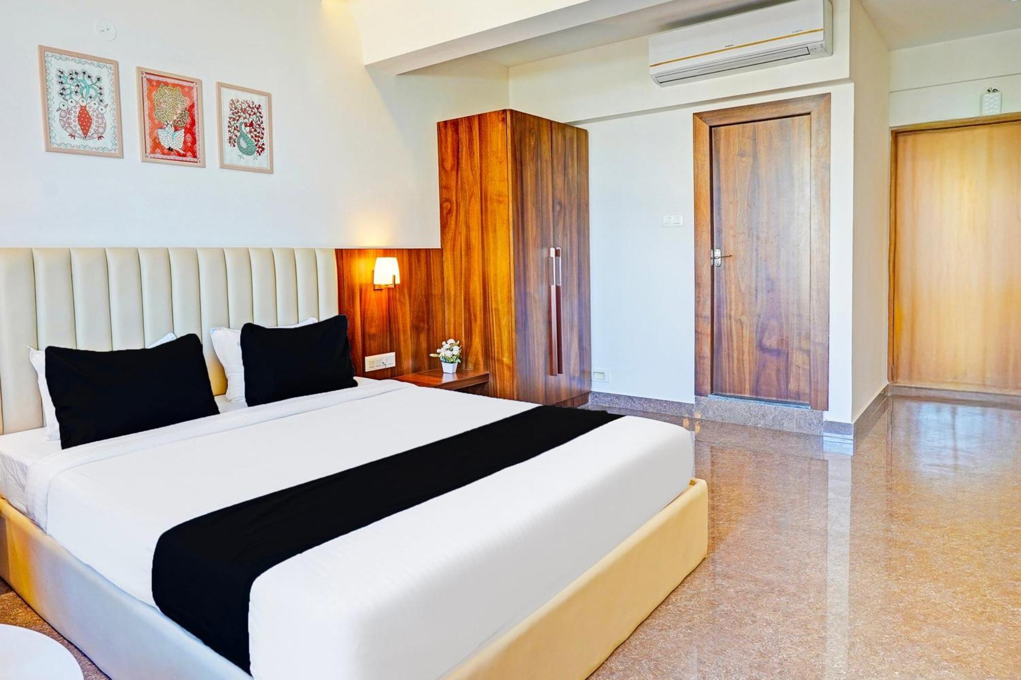 Super Townhouse Oak Electronic City Formerly Hotel Trubell Kammasandra Ngoại thất bức ảnh
